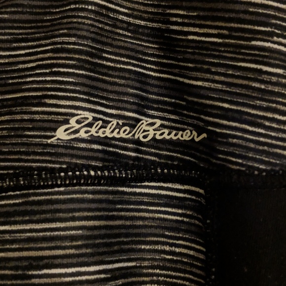 Eddie Bauer Capri Yoga Pants! - Picture 4 of 4